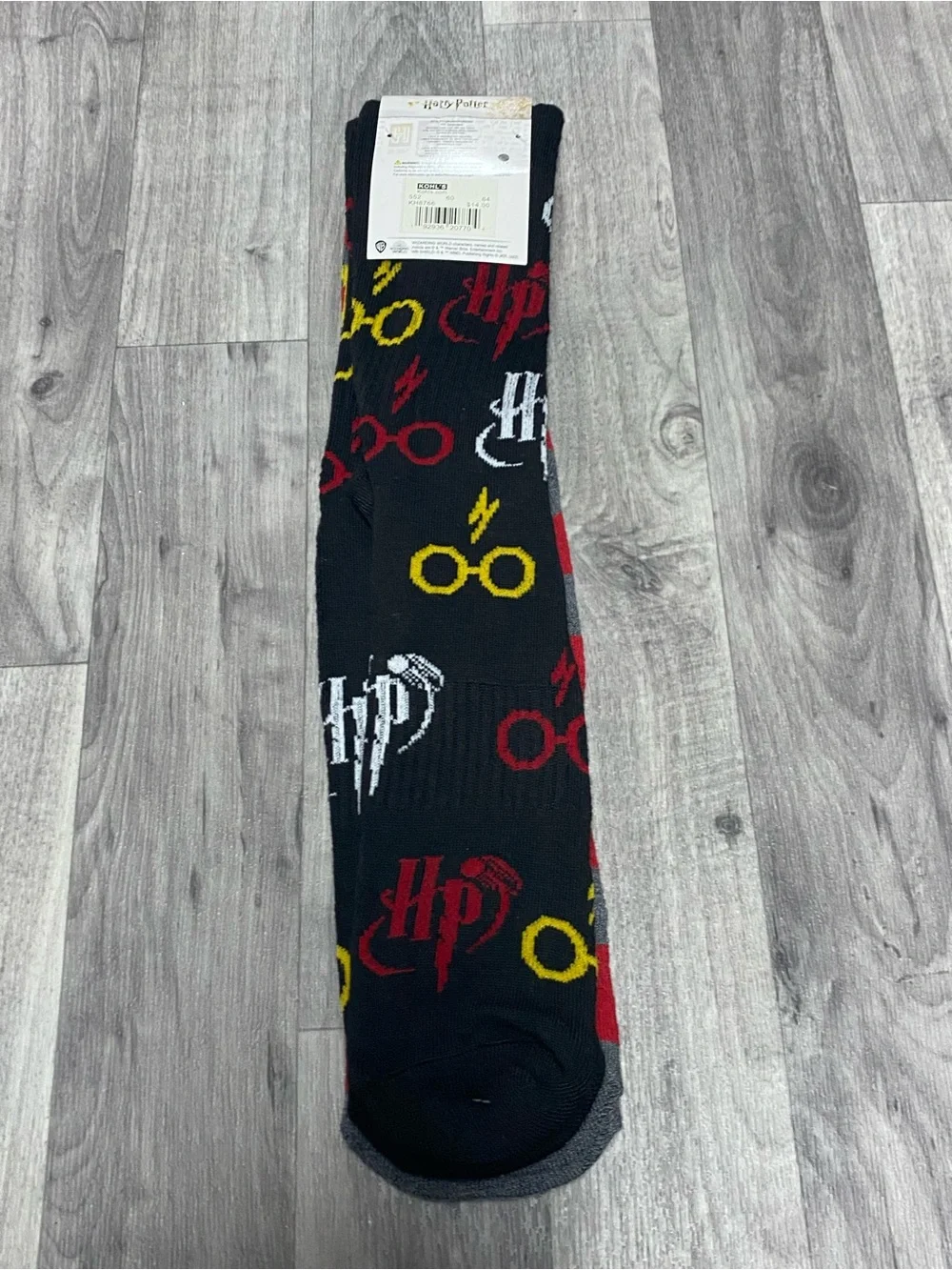 Harry Potter Men's Red & Gray Striped Crew Socks
